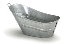 Melody Jane Dollhouse Miniature 1:12 Scale Galvanized Bathtub #Im65388 by Aztec Imports, Inc.