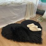 CottonFry Heart Shape Faux Sheepskin Fur Area Throw Rug Floor Mat Carpet for Bedroom Soft Circle Kids Play Mat for Nursery (Black, 28x36)