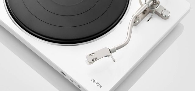 Denon USB Vinyl Record Player – 3-Speed Turntable, Phono EQ, White