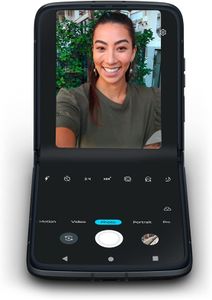 Motorola Razr 2022 Smartphone, 8GB RAM 256GB, Satin Black