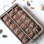 Good Dee's Brownie Pan with Divider