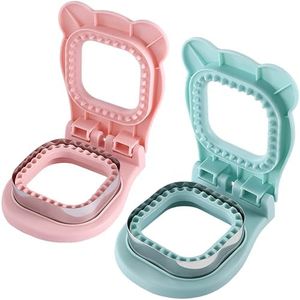 2025 New Square Sandwich Molds Cutter and Sealer, Crustless Breakfast Sandwich Cutter and Sealer Set, Pocket Sandwiches Cutter Maker, Sandwich Cutters for kids love lunchables(2Pcs）
