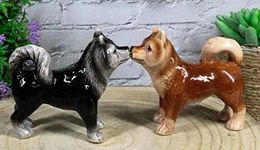 Ebros Gift Animated Dog Siberian Huskies Salt And Pepper Shakers Ceramic Magnetic Figurine Set 4"L Pedigree Dogs Husky Breed Brown And Black Coat Kissing Collectible Figurines Kitchen Decorations