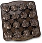 Nordic Ware Seasonal Collection Autumn Cakelette Pan