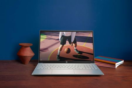 HP Pavilion 15.6" Laptop – Ryzen 7, 16GB RAM, 512GB SSD, FHD, Silver