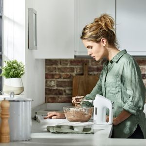 Kenwood 5-Speed Hand Mixer – White Electric Whisk