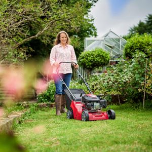 Mountfield SP41 Petrol Lawnmower – 39cm Self-Propelled Mower