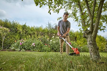 BLACK+DECKER 36V Cordless Grass Strimmer – 33cm, 2Ah, AFS