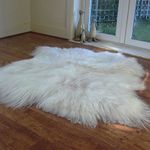 Natural Icelandic Sheepskin Rug with Long, Soft & Fluffy Wool (Double: 120x130cm)