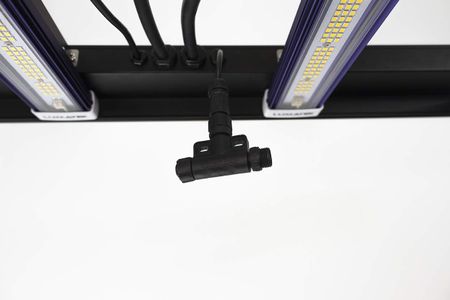 Lumatek Zeus Pro 600W LED Grow Light – 2.9μmol/J High Efficiency