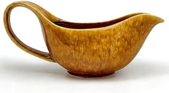 Gravy boat with drip-proof spout. 24-ounce large-capacity ceramic pitcher, perfect for holding sauces, gravy, and cream. Large handle, microwave safe, dishwasher safe. (yellow)