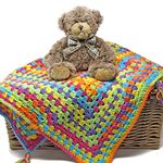 Merry-Go-Round Baby Blanket Crochet Kit – all-inclusive gift, ideal first project for confident beginner crocheters