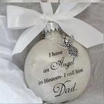 Yueshop Christmas Memorial Baubles Ornaments Feather Ball “I Have an Angel in Heaven” With Small Angel Christmas Bauble Ornament, Mum Dad Son Daughter Hanging Decoration (Dad)