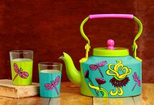 A Krazy Mug Hand Painted Colourful Décorative Traditional Dragonflies Theme Design Desi Tea Chai Aluminium Kettle with Matching Print Glass Set (1.25 L)