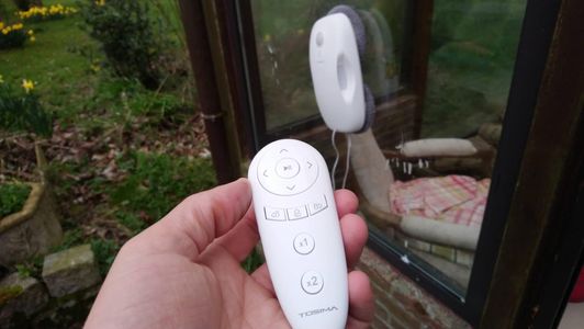 Tosima W2 Window Cleaning Robot – 3800Pa Suction, Edge Detection, Remote, White