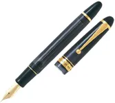 Pilot Custom 823 Black Fountain Pen