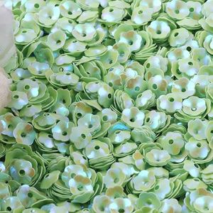 4000pcs 6mm Glitter Flower Bulk Loose Sequins Iridescent Round Embroidery Paillettes Crafts Sequins Cup Spangles for Sewing Christmas Wedding Confetti Decoration Accessories(Green)