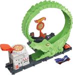 Hot Wheels Track Set with 1 Hot Wheels® Car, Adjustable Track That Connects to Other Sets, Gator Loop Pizza Place Playset