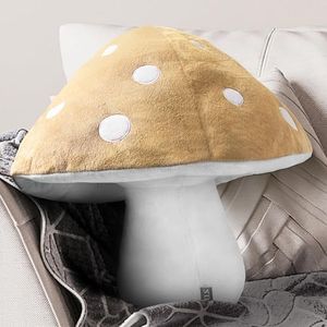 AELS 15.35 Inches Mushroom Pillow, Cute 3D Polka Dot Mushroom Plush, Decorative Throw Pillow for Mushroom Lover Sofa Couch Living Room Bedroom Nursery Decor, Khaki, 16.5