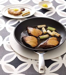 Le Creuset Non-Stick Frying Pan 28cm – Durable Easy-Clean Skillet
