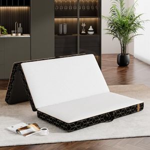 Tri-Fold M