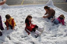 SNOWONDER Instant Snow Fake Artificial Snow, Also Great for Making Cloud Slime (300 Gallons)