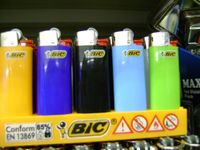 5 Mini Bic Lighters