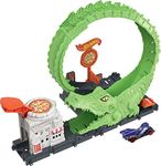 Hot Wheels Track Set with 1 Hot Wheels Car, Adjustable Track that Connects to Other Sets, Gator Loop Pizza Place Playset​, HKX39