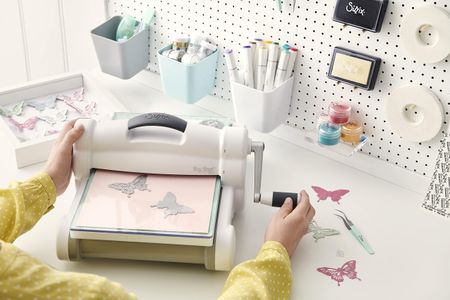 Sizzix Big Shot Plus Die Cutting Machine – Manual Craft Tool