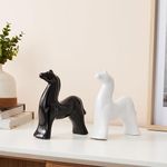 amazon basics Home Decor White and Black Resin Horse Figurines - (Pack of 2, Black & White)