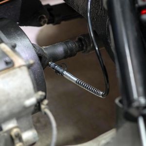 Sealey 12V Cordless Grease Gun – Portable Battery-Powered Tool