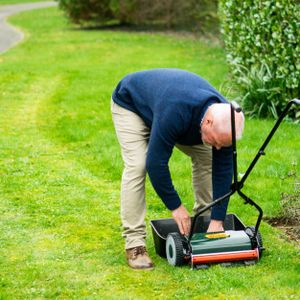 Webb Sidewheel Manual Cylinder Lawnmower, 30cm, 4 Heights, 17L Box