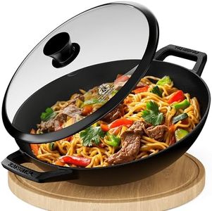 KAISERTAL 32cm Gusseisen Wok Induktion - Wokpfanne aus Gusseisen mit Glasdeckel - Gusseisenpfanne perfekt für Gasgrill, Herd, Ofen & Paella Pfanne - Induktionsgeeignet für Stir Fry oder Sac Tava