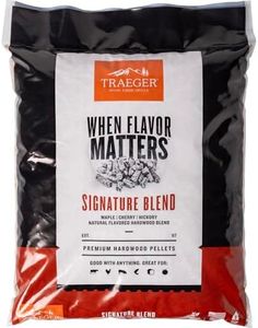 Traeger Grills Signature Blend 100% All-Natural Wood Pellets for Smokers and Pellet Grills, BBQ, Bake, Roast, and Grill, 18 lb. Bag