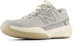 New Balance Women's 696 V5 Hard Cou