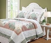 Cozy Line Home Fashions Floral Real Patchwork Green Peach Scalloped Edge Country 100% Cotton Quilt Bedding Set, Reversible Coverlet Bedspread (Celia, Queen - 3 Piece)