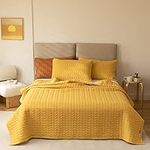 Lunoroey Bedspread Double Size Yellow Soft Microfiber Lightweight Quilted Bedspreads Coverlet All Season Bedding Set (1 Quilt, 2 Pillow Shams)