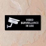 Video Surveillance In Use Sign,Security Camera Sign,Home And Business Security Door Or wall Plaque Decor,Indoor And Outdoor Use sign Acrylic black board fixed with Silver color PVC sticker and back side doubleside tape