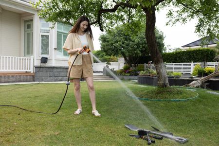 Giraffe Tools Retractable Garden Hose Reel Kit – 30m with Tap Splitter & Cover