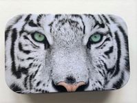 1 OZ HINGED Metal Tobacco TIN Cigarette BACCY NOVELTY Tobacco TINS (ANIMAL EYES)