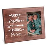 FINGERINSPIRE Born Together Friends Forever Picture Frame 4x6 inch Twin Baby Photo Frame with Heart & Arrow Patterns Hanging/Tabletop Wooden Picture Frame Twin Gift Frame for New Baby Nursery Decor