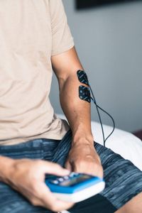 Compex FIT 1.0 Muscle Stimulator – EMS Device for Fitness Recovery