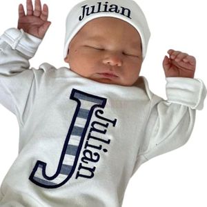 Personalized Sleeper Baby Coming Home Outfit, Custom Newborn Baby Romper with Beanie Monogrammed Outfit Embroidery Oatmeal Sleeper with Footies Baby Shower Gifts Christmas Gifts (Style 2)