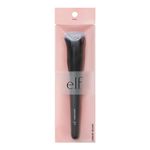 e.l.f. Camo Liquid Blush Brush, Angled Blush Brush Ideal For Applying & Blending Colours On Cheeks, Soft, Dense Bristles, Vegan & Cruelty-free