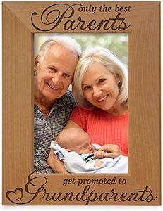 KATE POSH - Only The Best Parents get Promoted to Grandparents Picture Frame - Engraved Natural Wood Photo Frame - Grandma Gifts, Grandpa Gifts, for Grandparents (5x7-Vertical)
