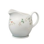 Pfaltzgraff Winterberry Gravy/Sauce Pitcher