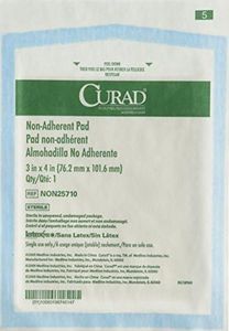 Curad Sterile Non-Adherent Pads for gentle wound dressing and absorption without sticking, 100 Count (Pack of 1)