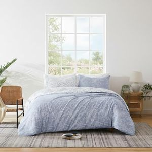 Southshore Fine Living, Inc. King Size Comforter Set, Down Alternative Floral Comforter with Matching Pillow Shams, Reversible Bedding Sets, Fits King/California, Winter Brush Blue/White