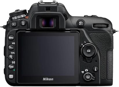 Nikon D7500 DSLR Camera with 18-140mm VR Lens – AF-S DX NIKKOR