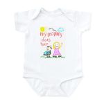 CafePress Hairstylist Mommy Infant Creeper - Cute Infant Bodysuit Baby Romper